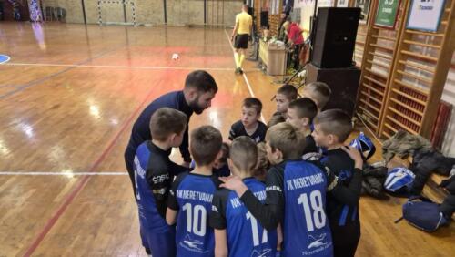 0ff21370-61ea-4e02-bd98-ae66128e0a0c